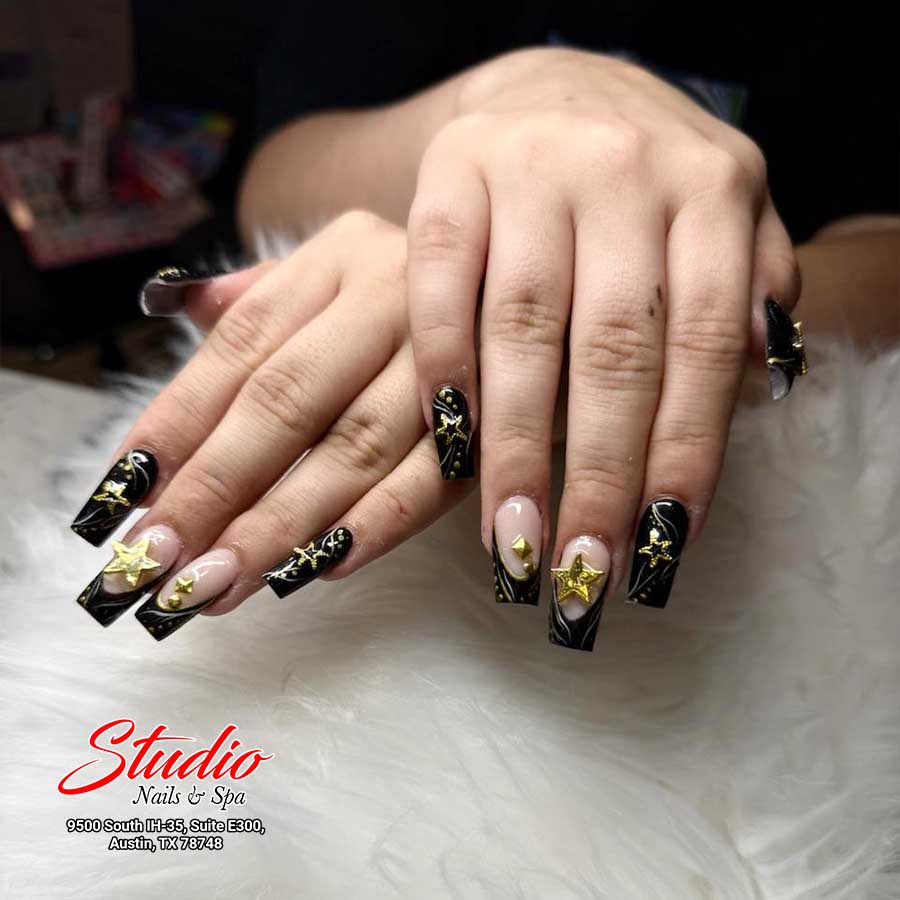 Studio Nails & Spa